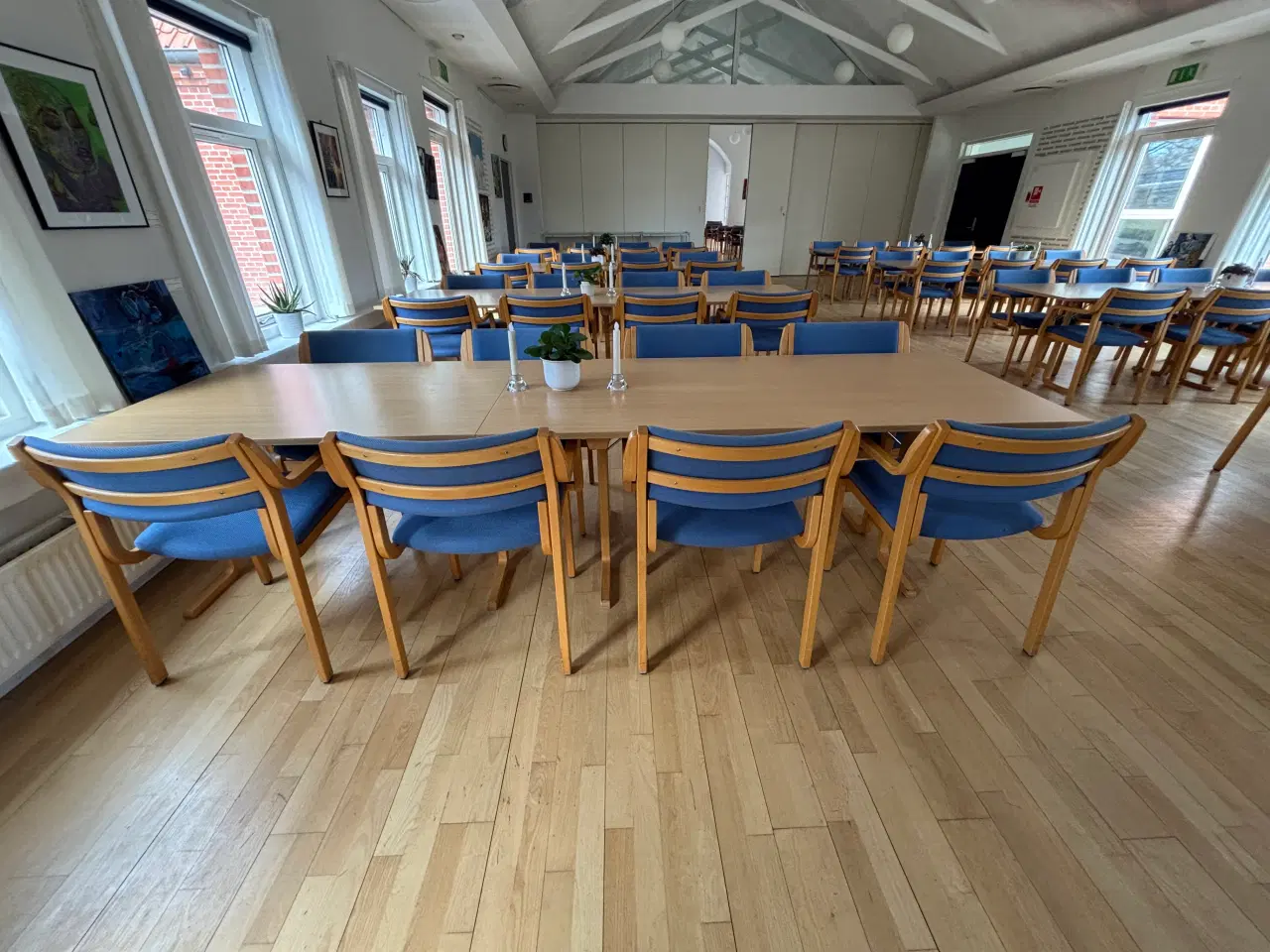 Billede 1 - Farstrup konferencestole med borde - 14 sæt