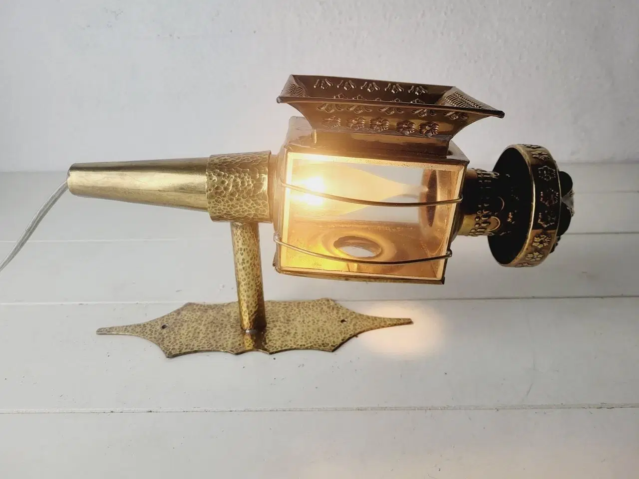 Billede 4 - ⭐️- Vintage Messing Væglampe / vognlampe