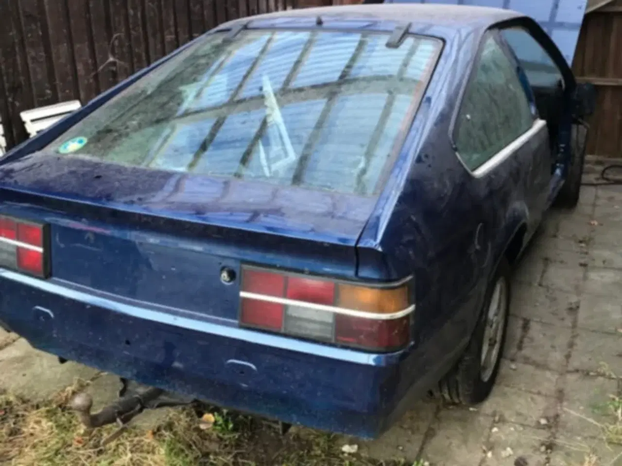 Billede 1 - Veteranbil  Med alle stumper