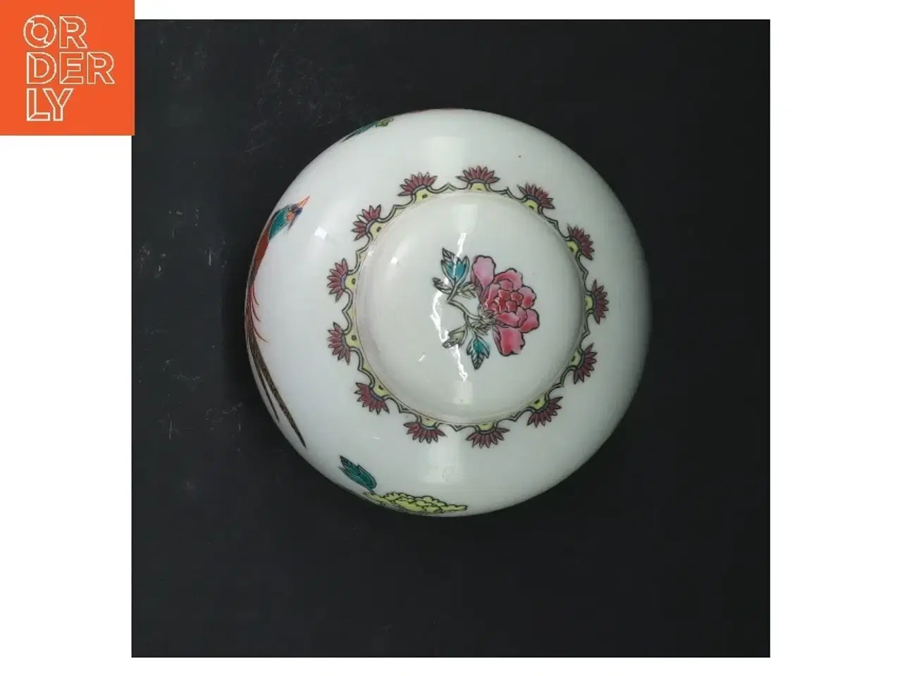 Billede 3 - Dekorativ krukke med låg og fuglemotiv (str. 13 cm)