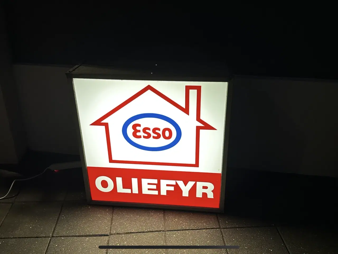 Billede 3 - Esso lysskilt