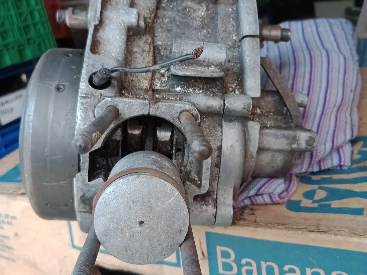 Billede 2 - NSU Quickly motor rester