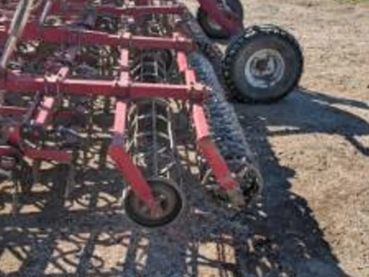 Billede 7 - Kongskilde 7 meter germinator med CROSKILL tromle bagerst. Velegnet til roer, spinat og andre speciel afgrøder.