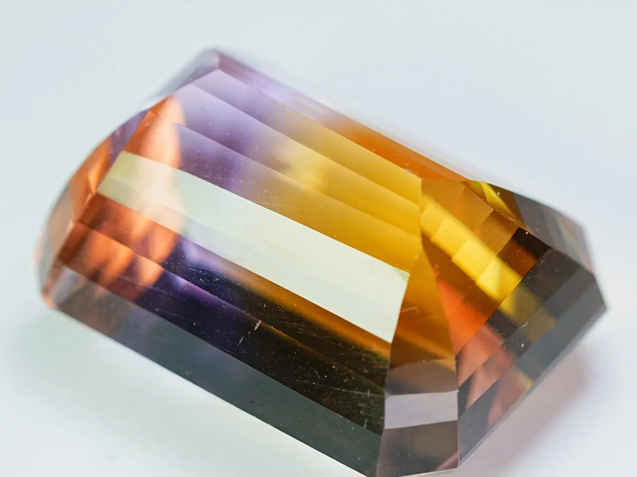 Billede 4 - Ametrin - 65.07 ct - International Colored Gemston