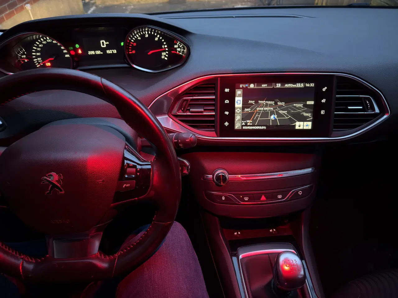 Billede 8 - Peugeot 308 1.6 Blue Hdi, 31,3km/L, 520kr vægtafgi