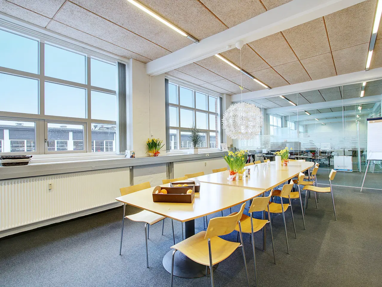 Billede 3 - Moderne kontorer/showroom/undervisningslokaler med godt lysindfald