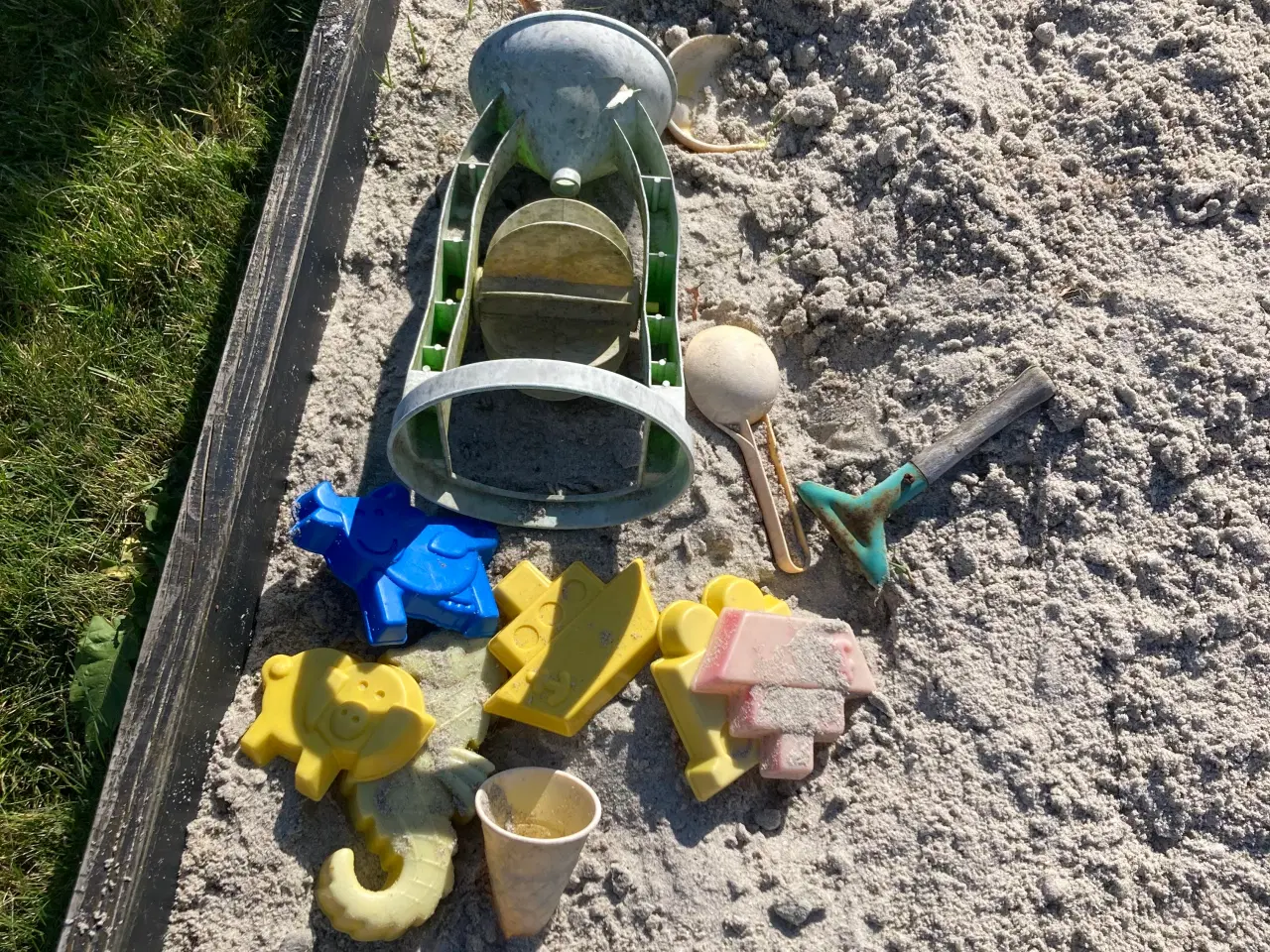 Billede 3 - Sandkasse 