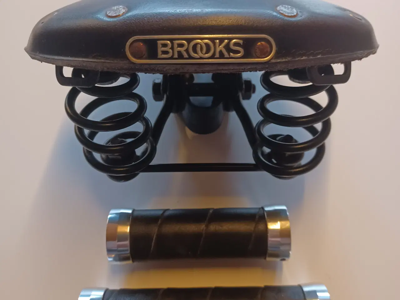 Billede 1 - Brooks sadel og håndtag
