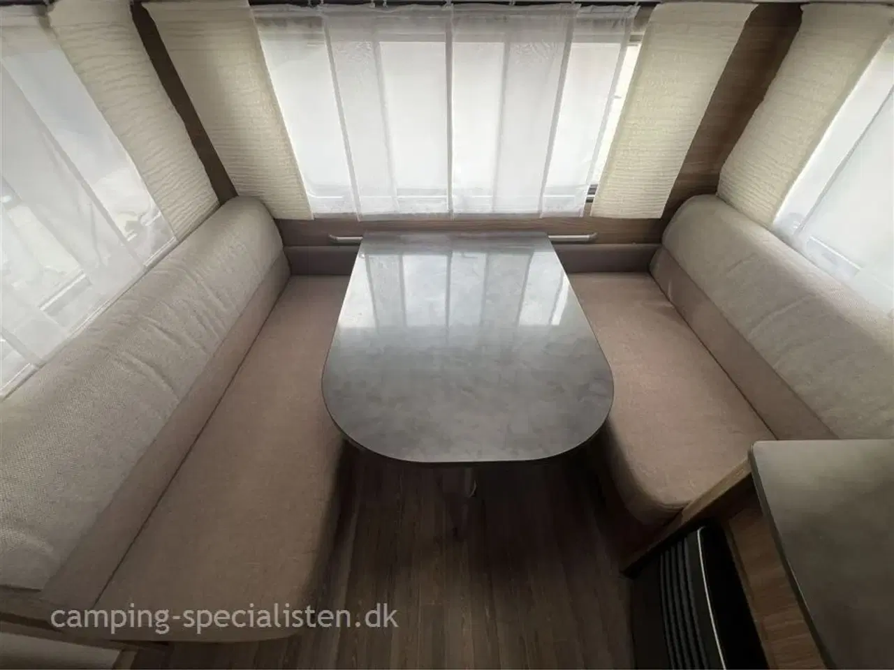 Billede 5 - 2018 - Bürstner Premio 490 TS   Bürstner Premio 490 TS 2018 - Se den nu hos Camping-Specialisten.dk
