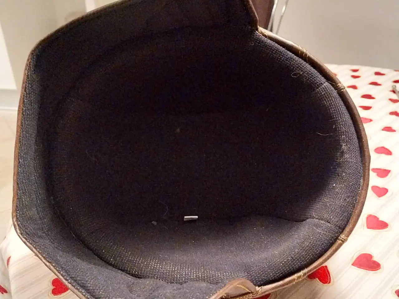 Billede 3 - Hjelme retro læder-look str L og M