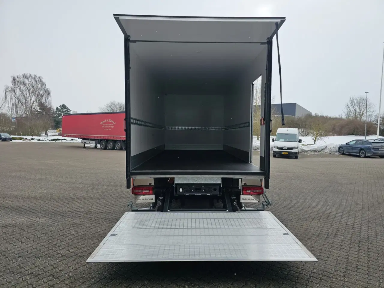 Billede 4 - MAN TGL 8.220 BL, Lukket kasse