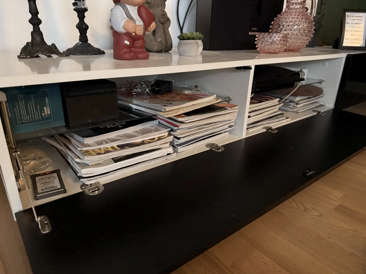 Billede 5 - TV bord, højglans sort/hvid. ILVA