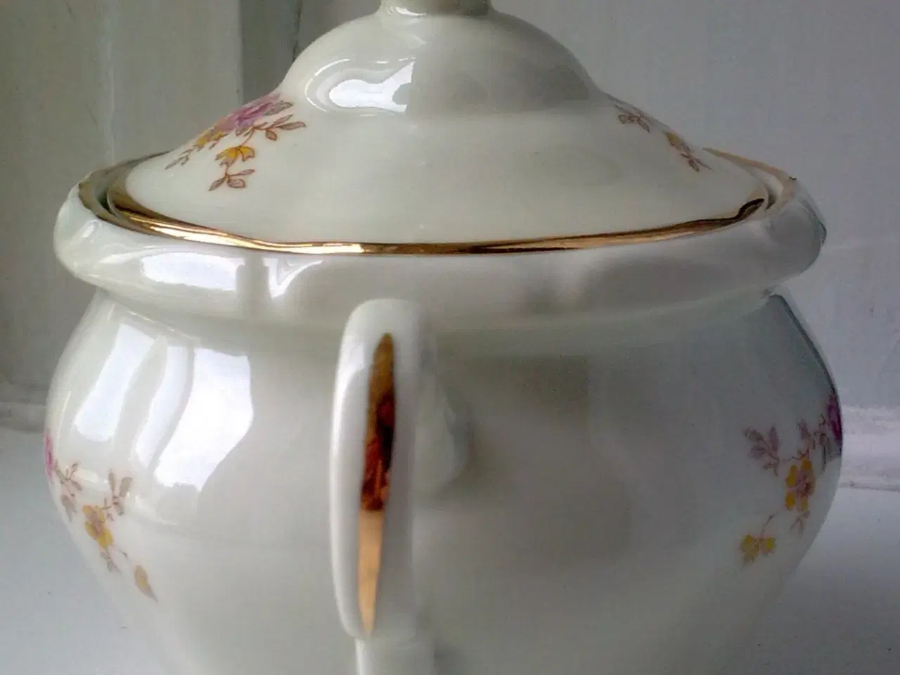 Billede 3 - Karlskrona 90 årig svensk krukke DESIGN +gæster