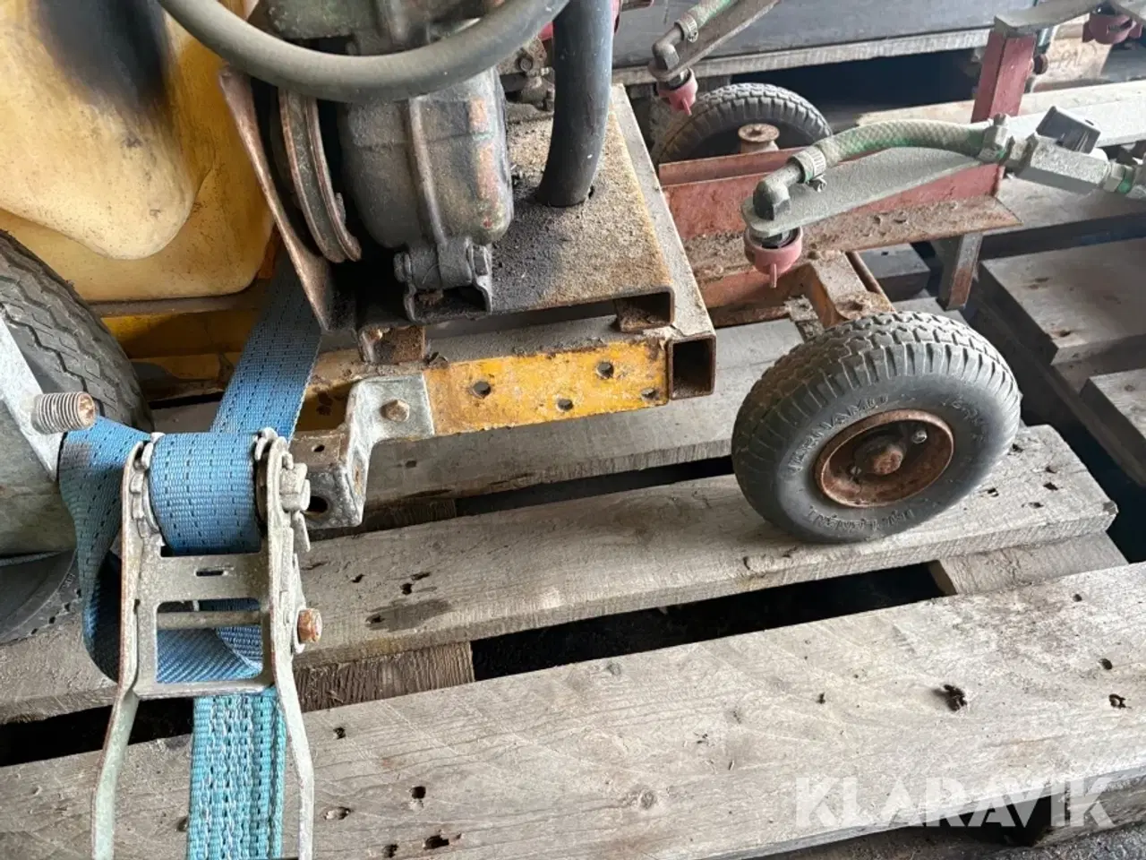 Billede 9 - Benzindrevet Marksprøjte 100 Liter 1 styk