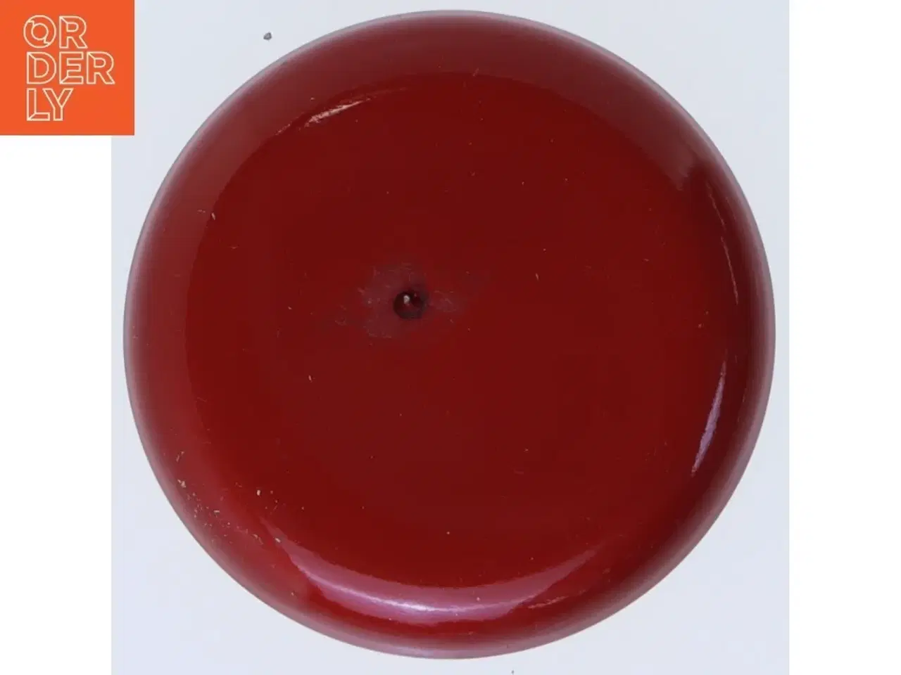 Billede 3 - Rødt fad med messingkant (str. Ø 8,5 cm)