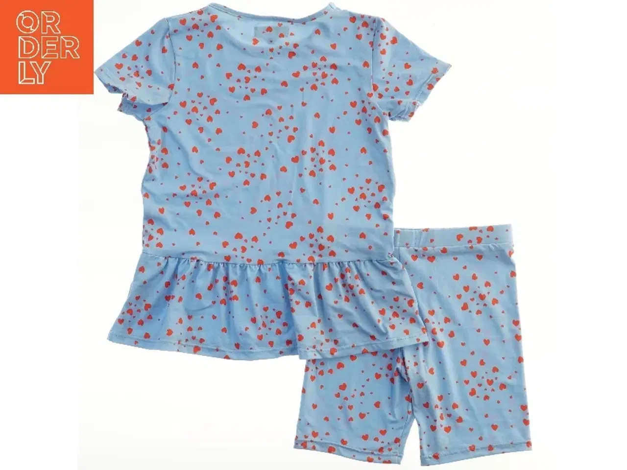 Billede 2 - Børnesæt med top og shorts fra LIBERTÉ Ami (str. 122)