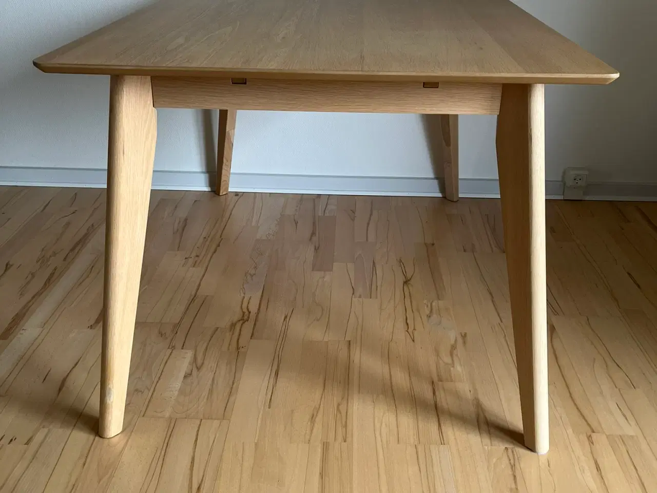 Billede 2 - Spisebord