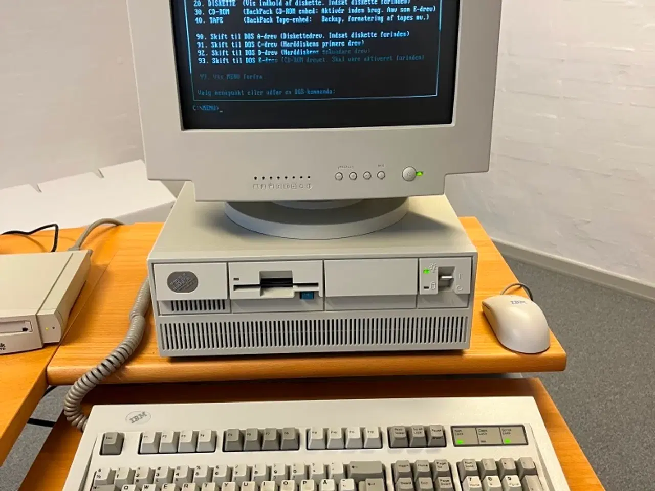 Billede 2 - IBM PS/2 "Vintage-pakke" (hardware, software mm.)