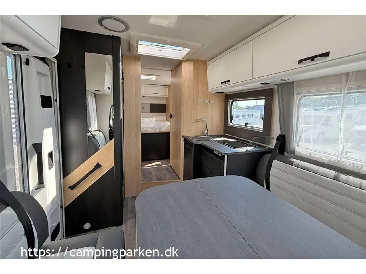 Billede 6 - 2025 - SunLight T 69 LC Adventure   Sunlights populære model i Adventure, med face-to-face, automatgear og meget udstyr