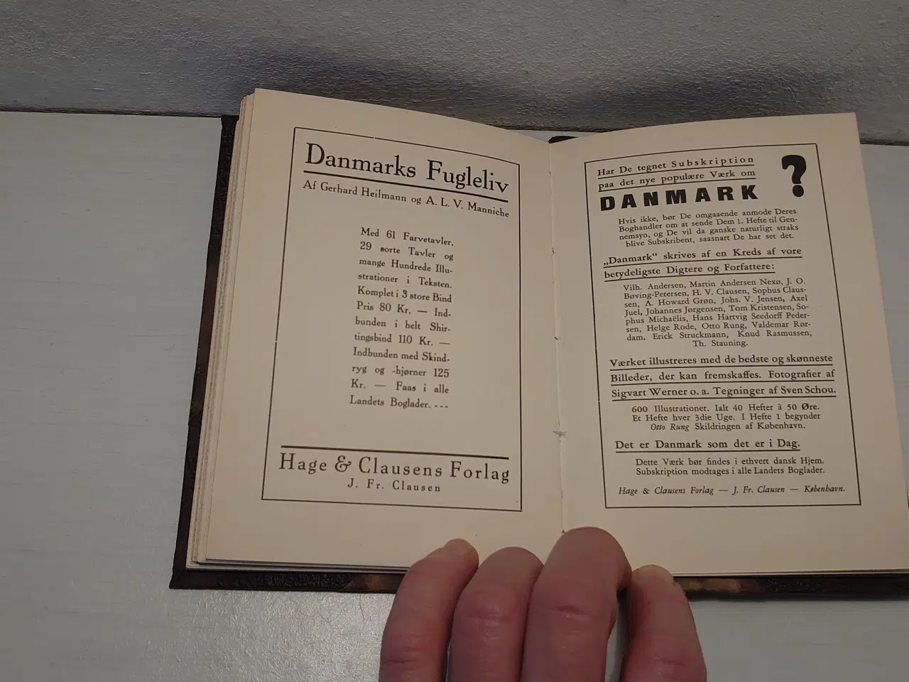 Billede 4 - Baronesse Agathe:Korrekt Optræden i Hjemmet og....