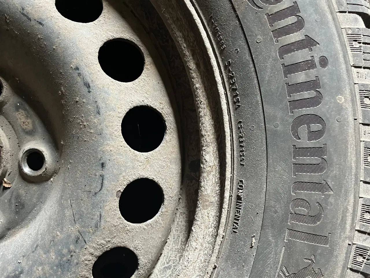 Billede 2 - Brugte vinter dæk har siddet på Skoda oktavia