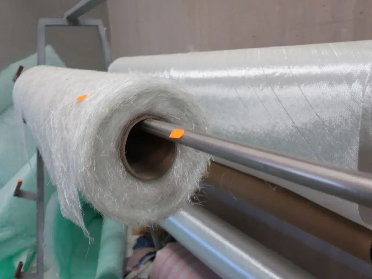 Billede 5 - Stativ til ruller inkl. div. glasfiberruller