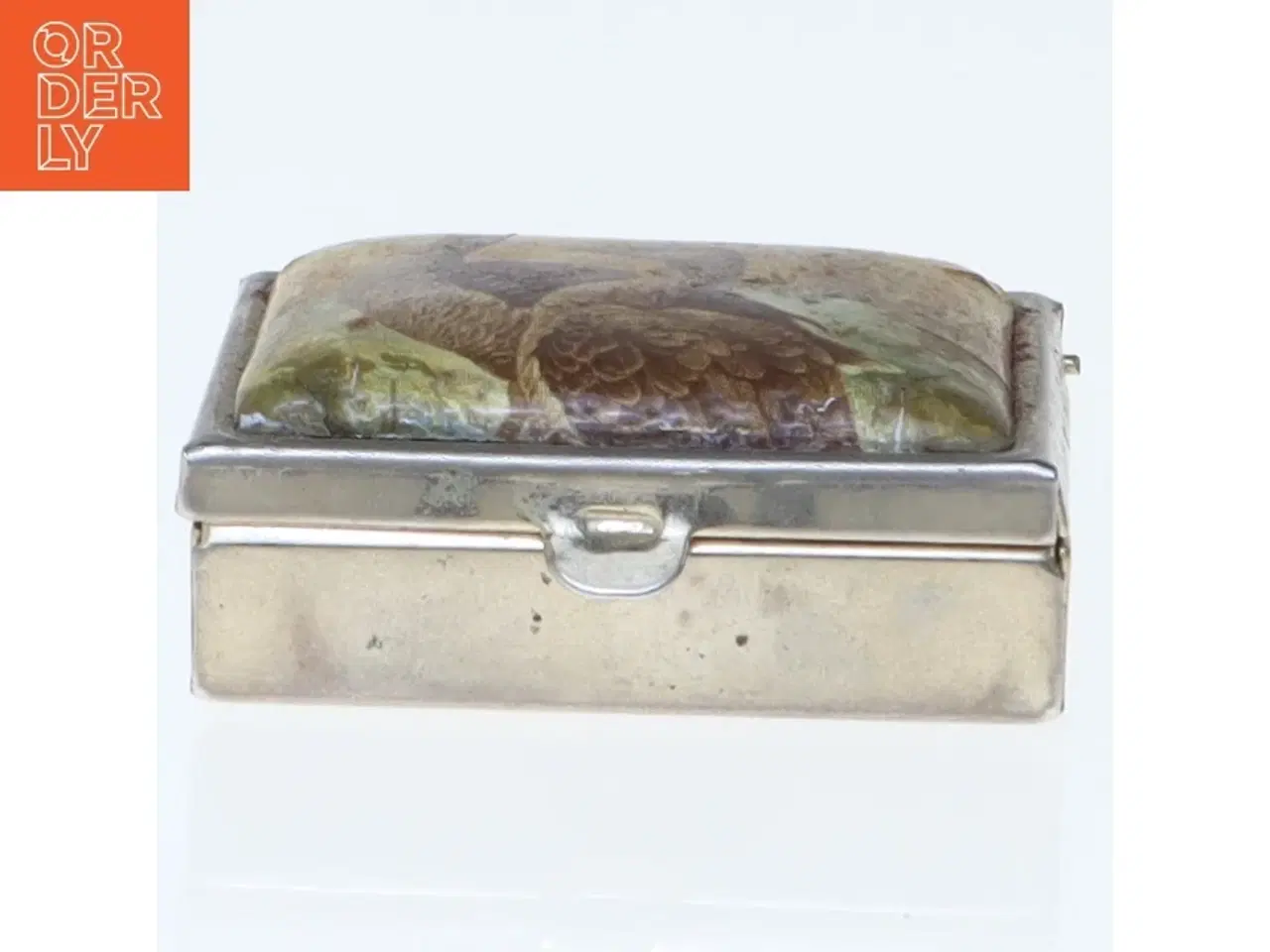 Billede 2 - Lille rektangulær metalæske med fuglemotiv (str. 4x3 cm)