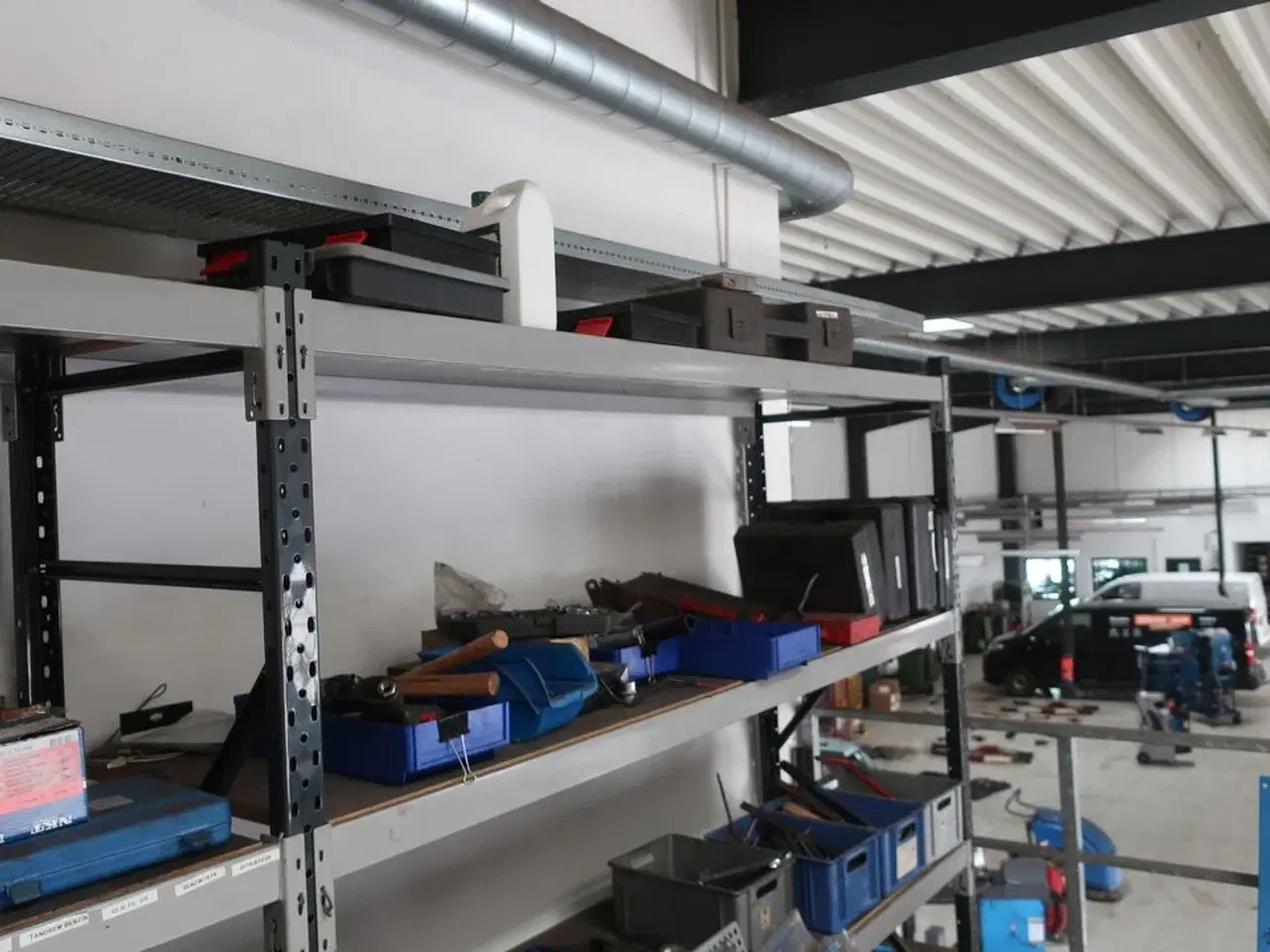 Billede 23 - Diverse forbrugsmaterialer, værktøj, biludstyr m.v.