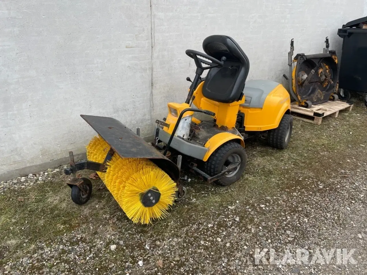 Billede 1 - Græsslåmaskine Stiga P901 med tilbehør