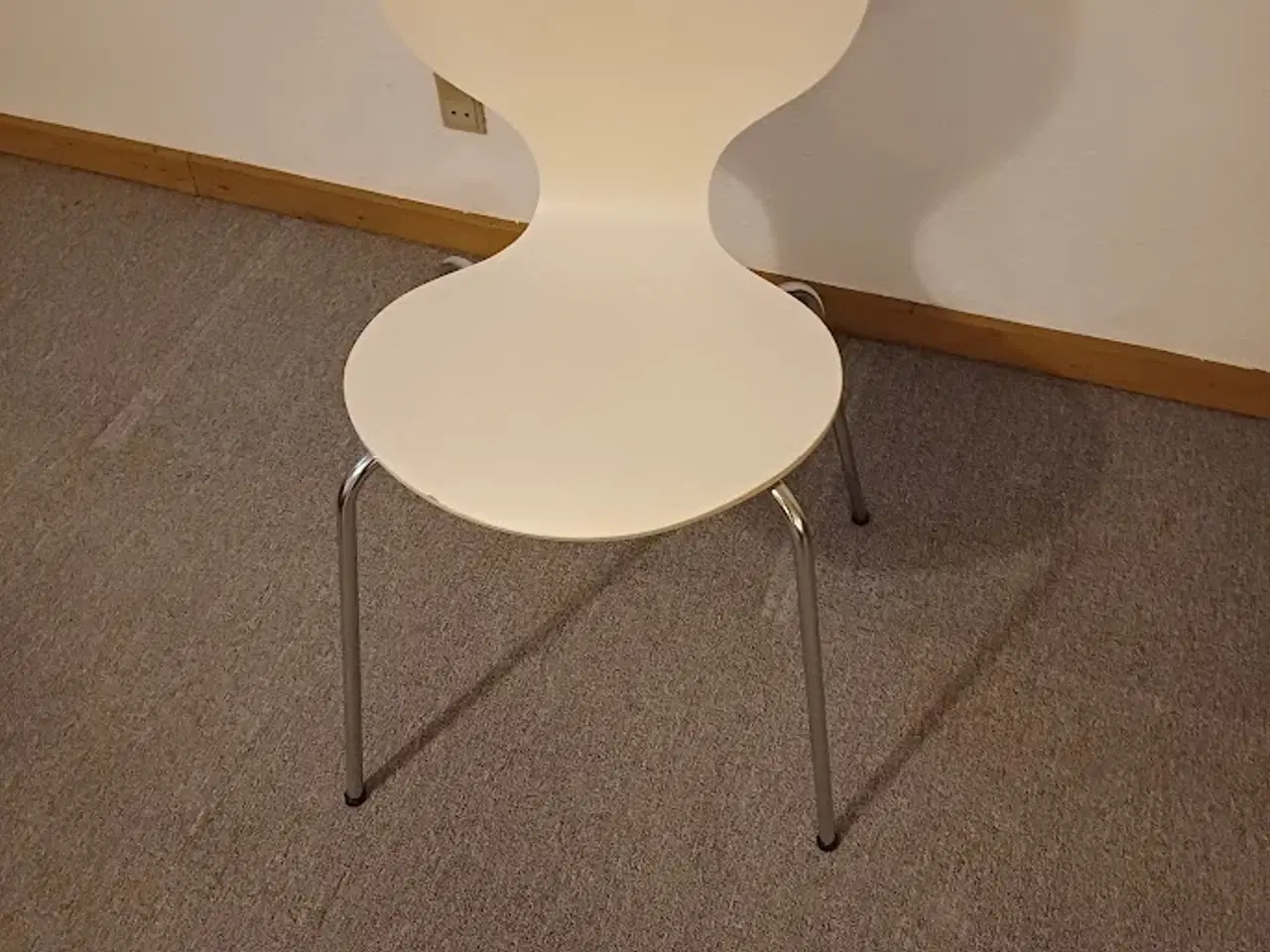 Billede 1 - Skalstole, 4 stk