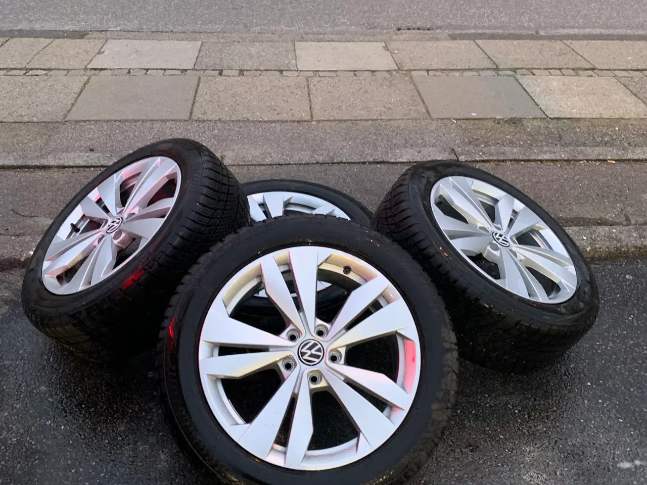 Billede 1 - 18” originale VW ID3/ID.3 vinterhjul/vinterdæk