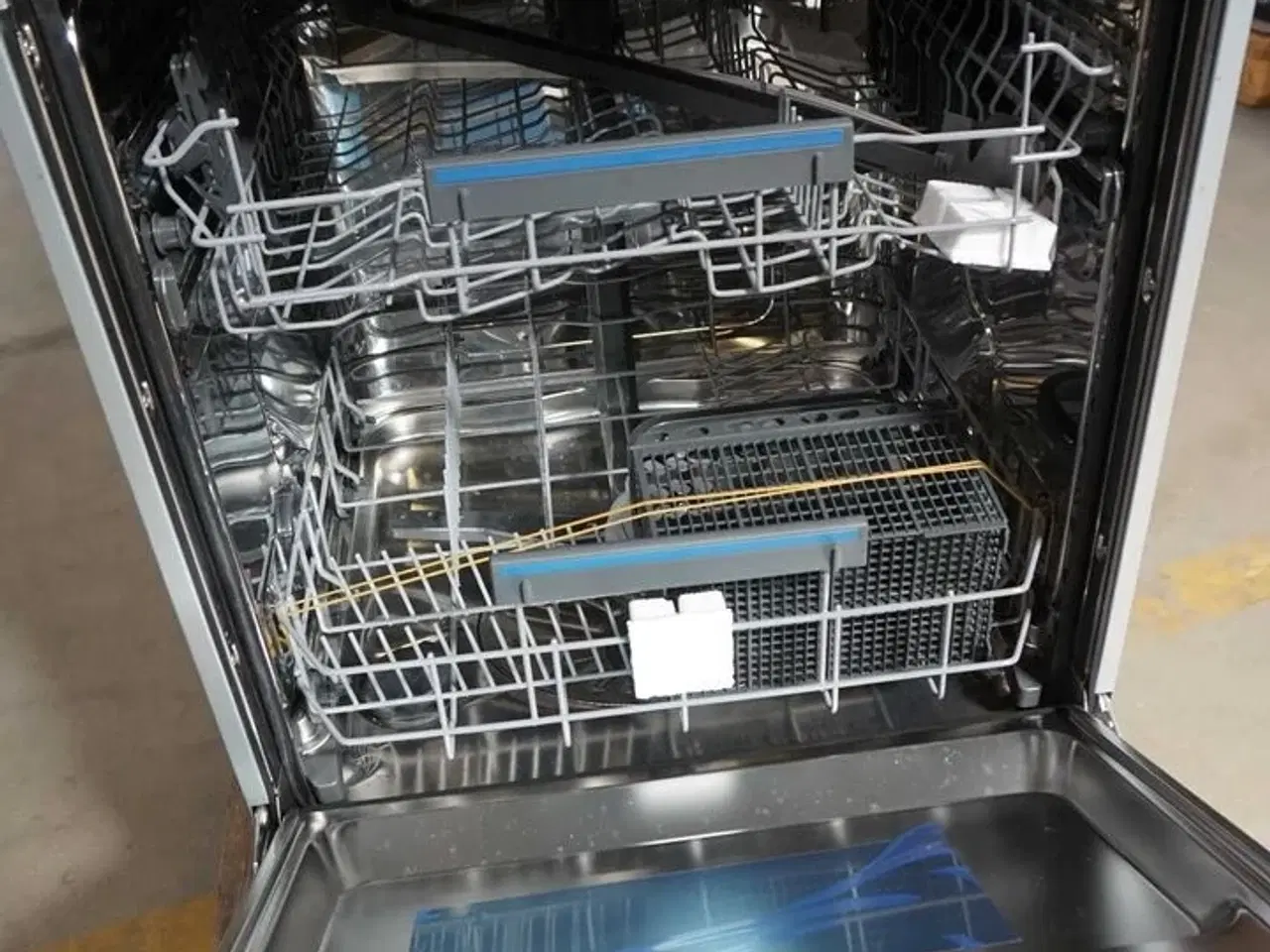 Billede 8 - Electrolux Integrerbar opvaskemaskine EEA47310L