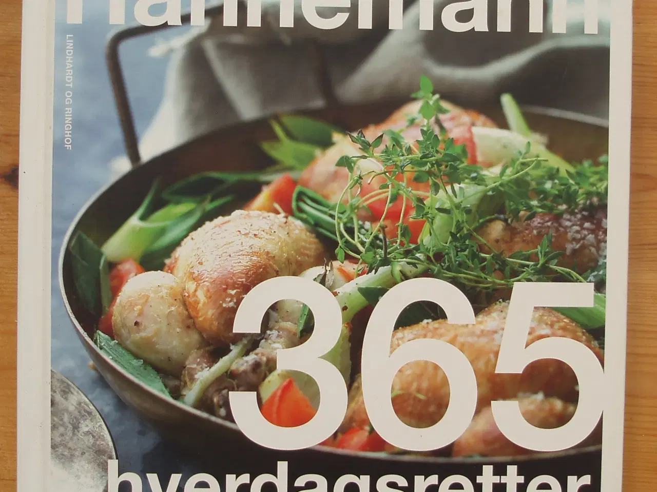 Billede 1 - 365 hverdagsretter af Trine Hahnemann