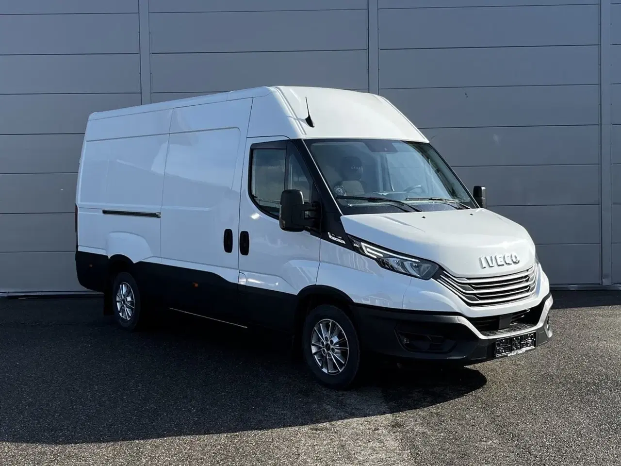 Billede 1 - Iveco Daily 2,3 35S16 12m³ Van AG8