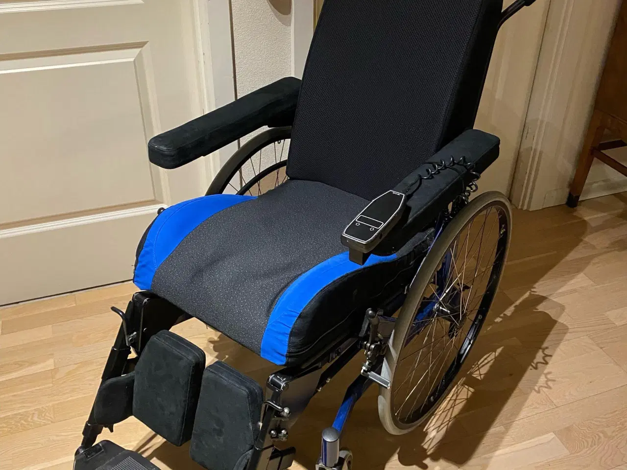 Billede 3 - komfort kørestol