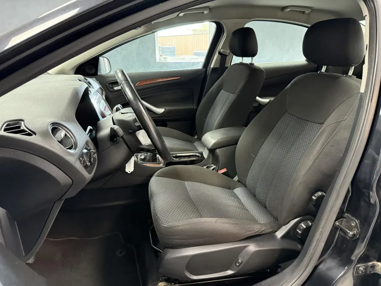 Billede 17 - Ford Mondeo 2,0 Ghia 145HK 5d
