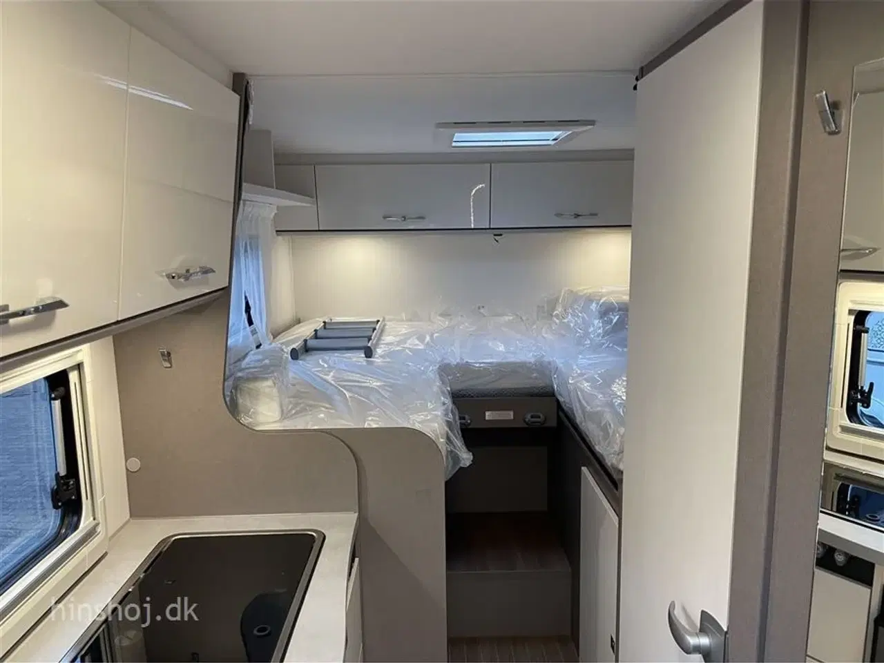 Billede 4 - 2024 - Etrusco V 6.8 SR Complete Sel.   Etrusco V 6.8 SR – Super Lækker Van fra Italienske Etrusco by Hymer
