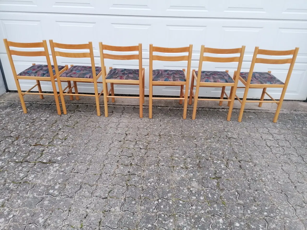 Billede 8 - Spisebordsstole i Bøg med Stofbetræk