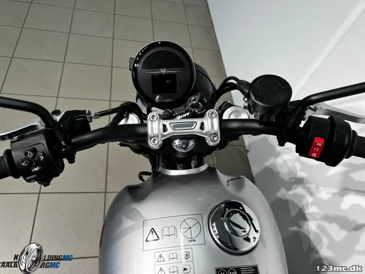 Billede 6 - Triumph Speed Twin 900 900 Aluminium Silver/Carnival Red/Jet Black