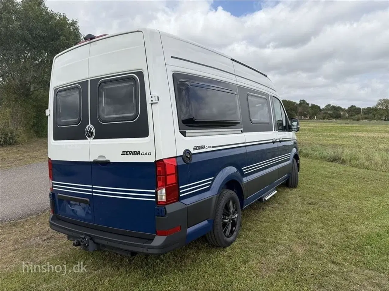 Billede 23 - 2025 - Eriba Car 600 Deep Ocean Blue Aut   Eksklusiv Campervan med automatgear og træk fra Hinshøj Caravan.