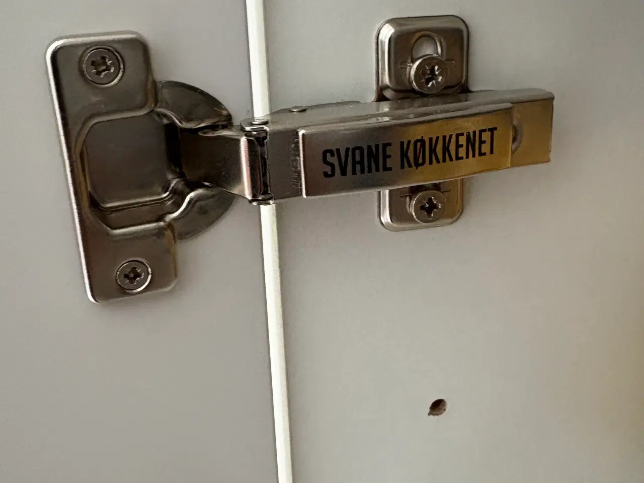Billede 3 - Hvide Skabslåger fra Svane
