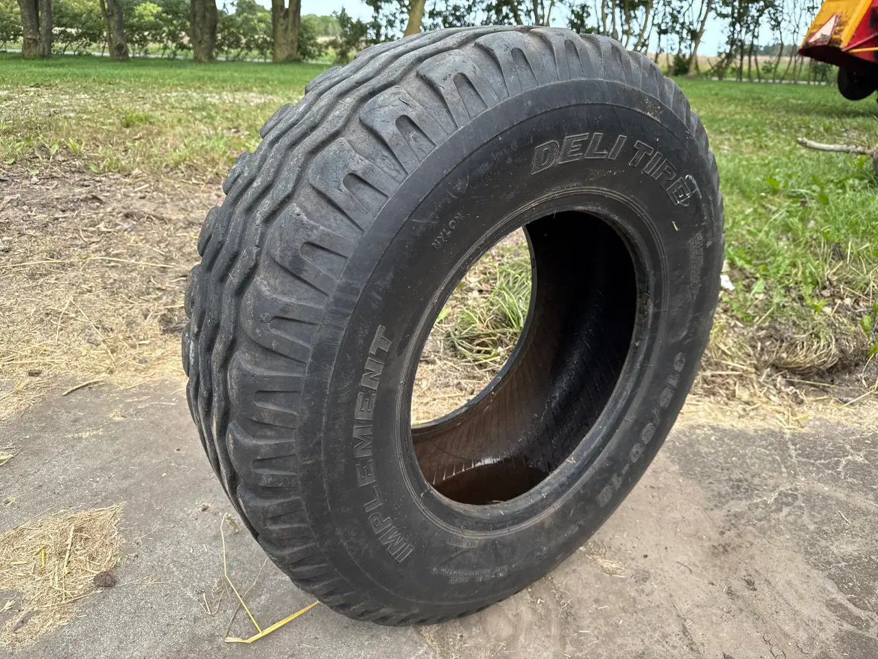 Billede 2 - Ét dæk 315/80-18 Implement DELI TIRE