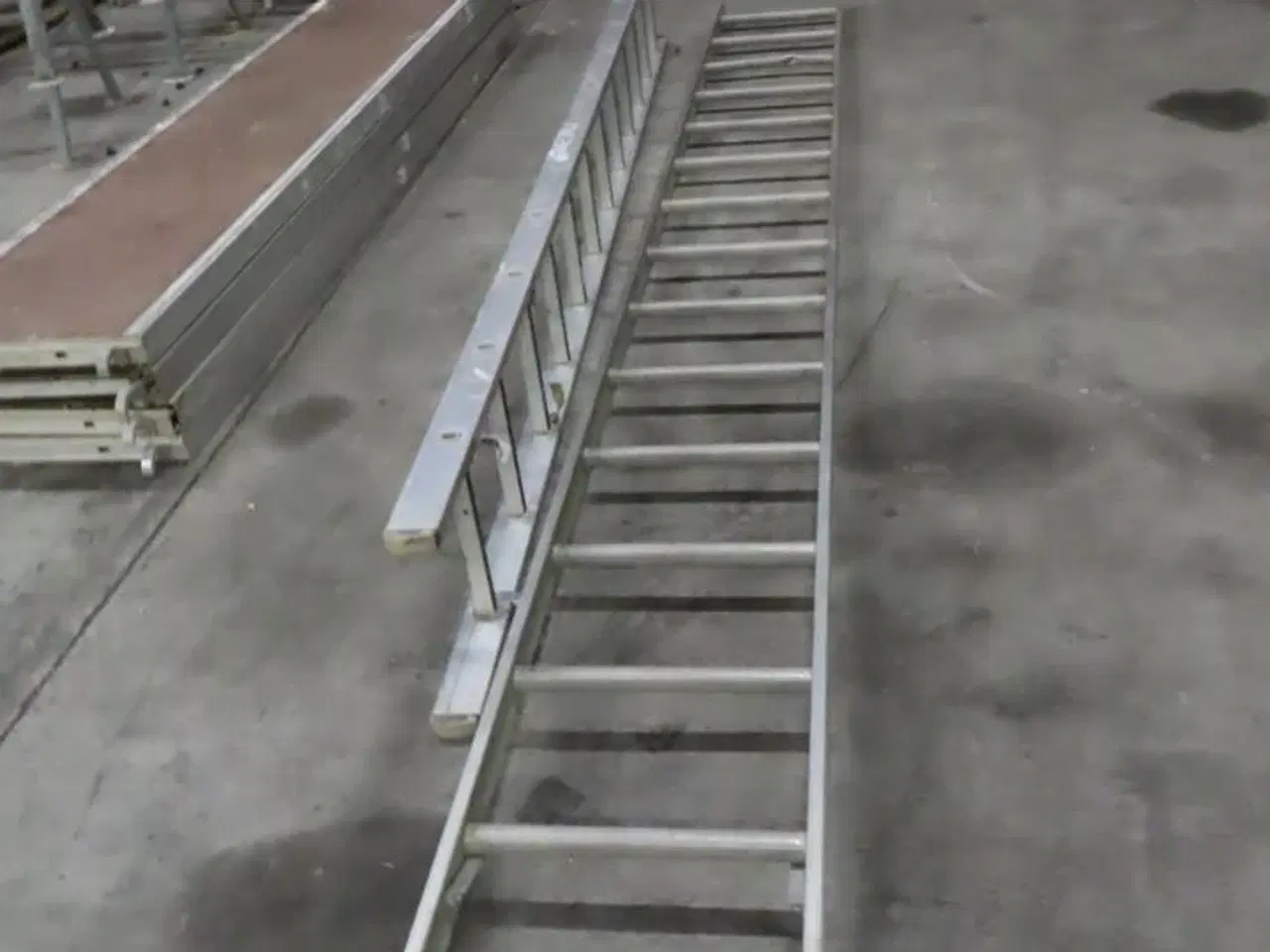 Billede 2 - 2 stk. Stiger