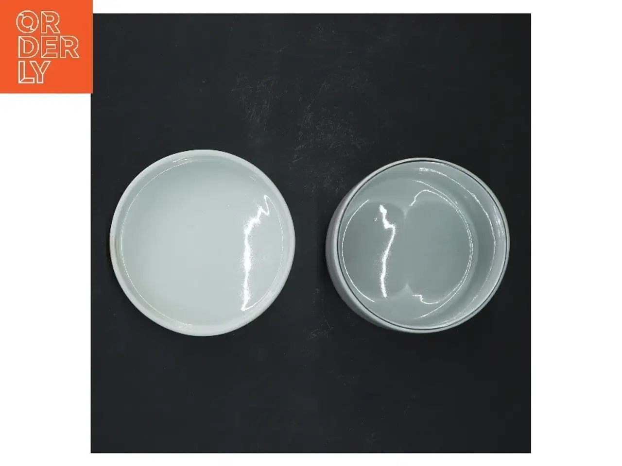 Billede 4 - Keramikkrukke med låg fra Royal Copenhagen (str. 8x9 cm)