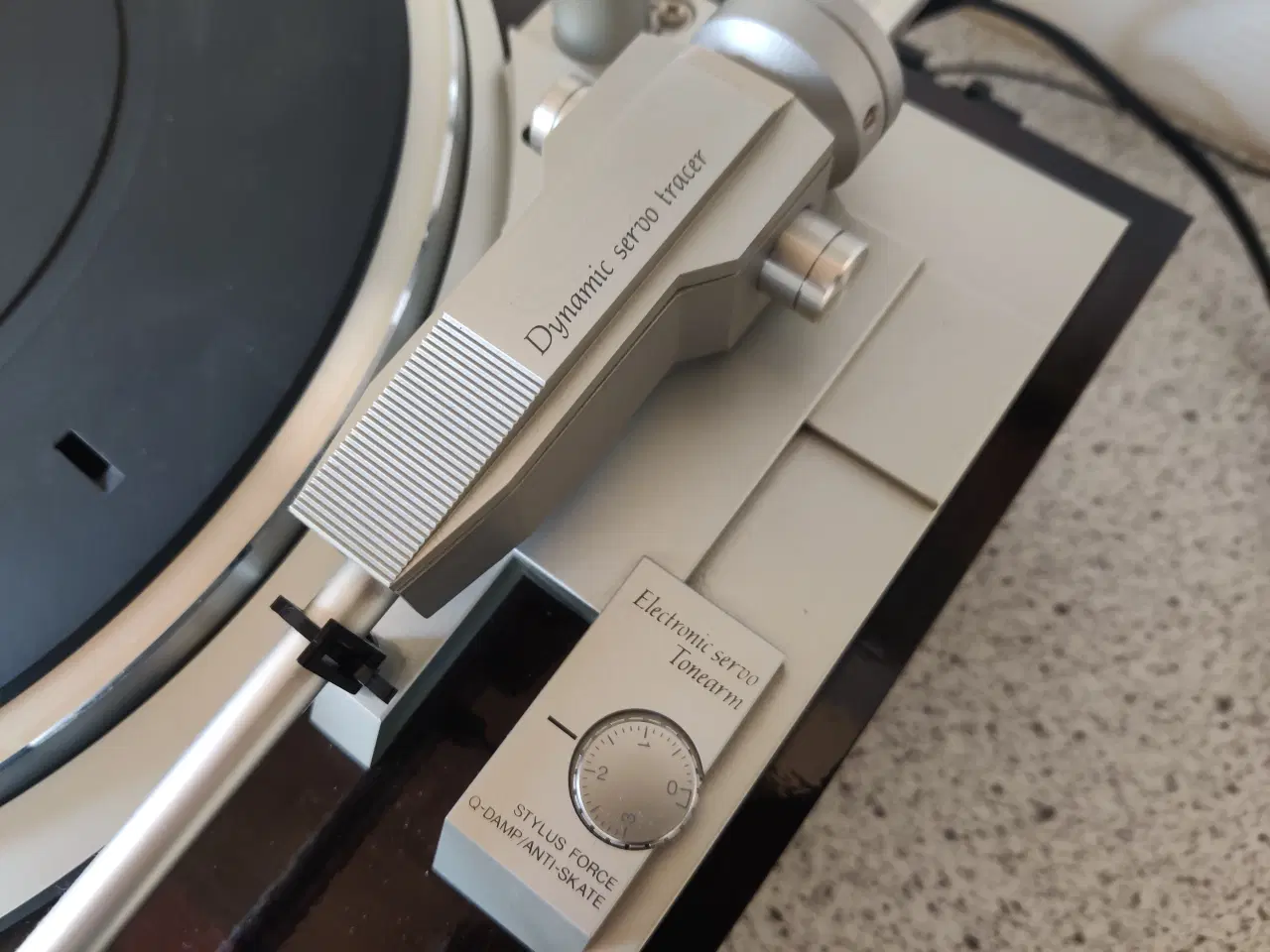 Billede 4 - Pladespiller, Denon DP-47F