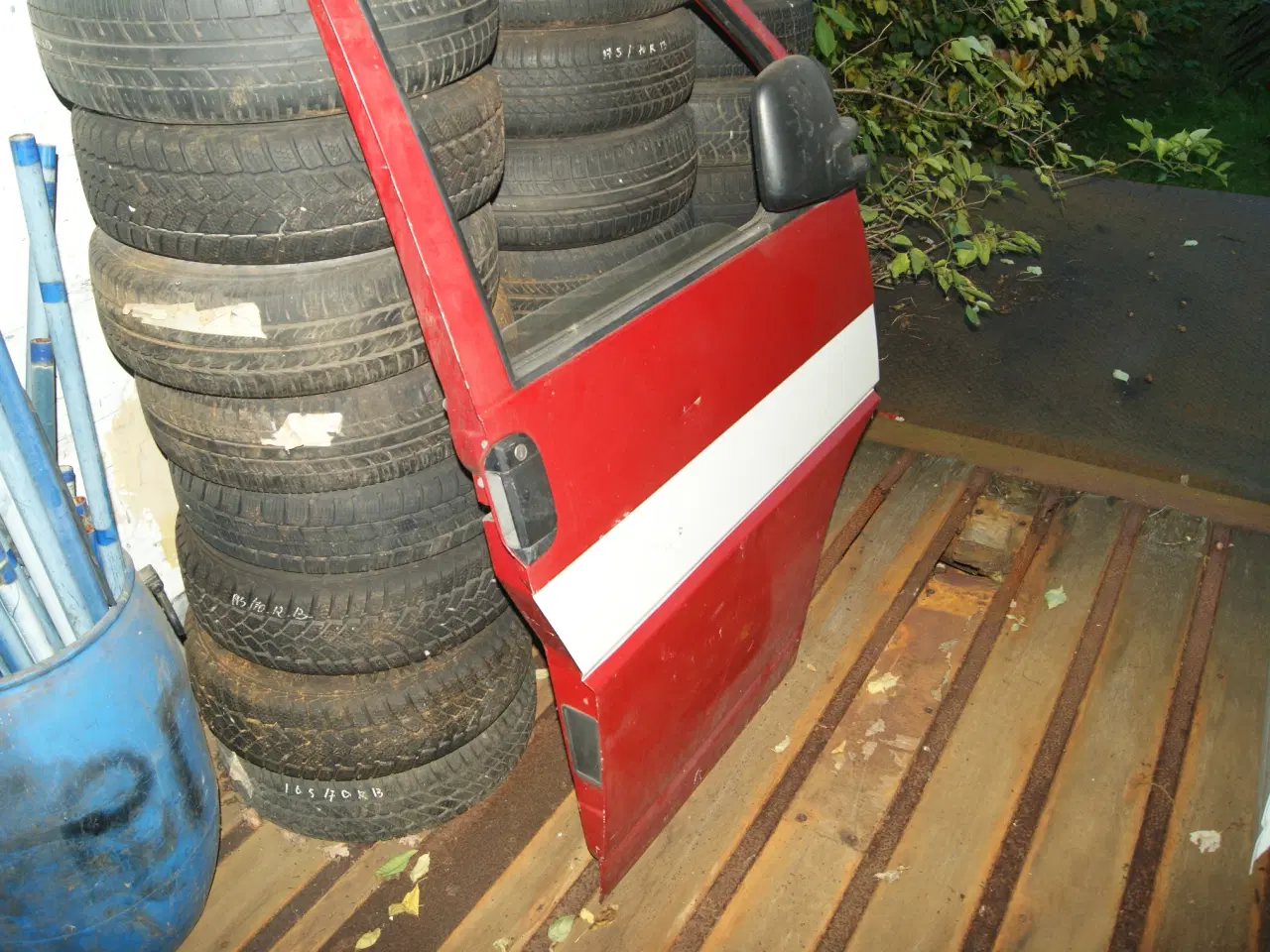 Billede 2 - 2. T4 2,5Tdi 10 pers Bus og 2 varevogne. i dele