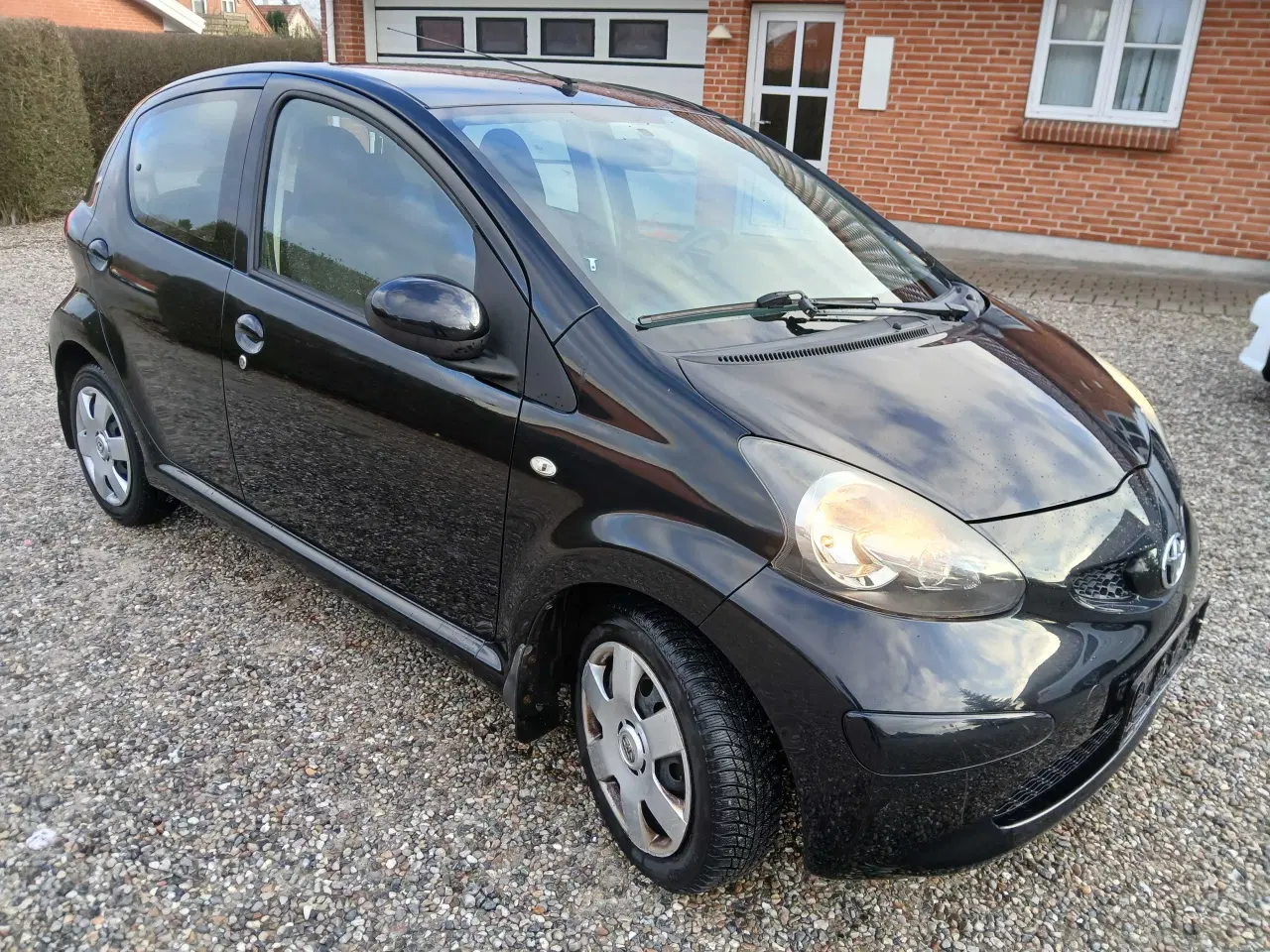 Billede 2 - Toyota Aygo 87.200 km. Nysynet 