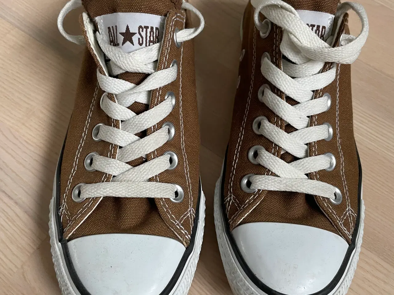 Billede 1 - Converse sko