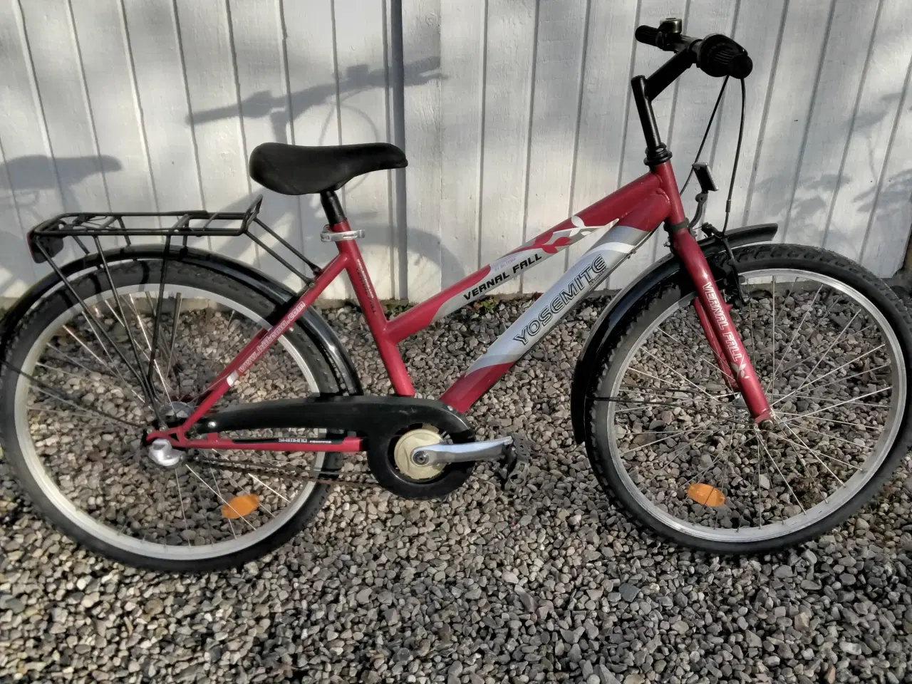 Billede 1 - Yosemite 24" drengecykel med 3 gear og nye dæk