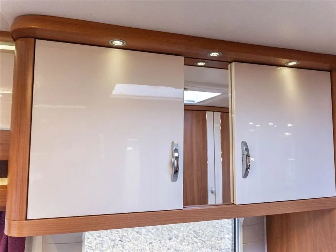 Billede 15 - 2013 - Hobby Excellent 460 UFe Lys og rummelig vogn med solceller og lav totalvægt